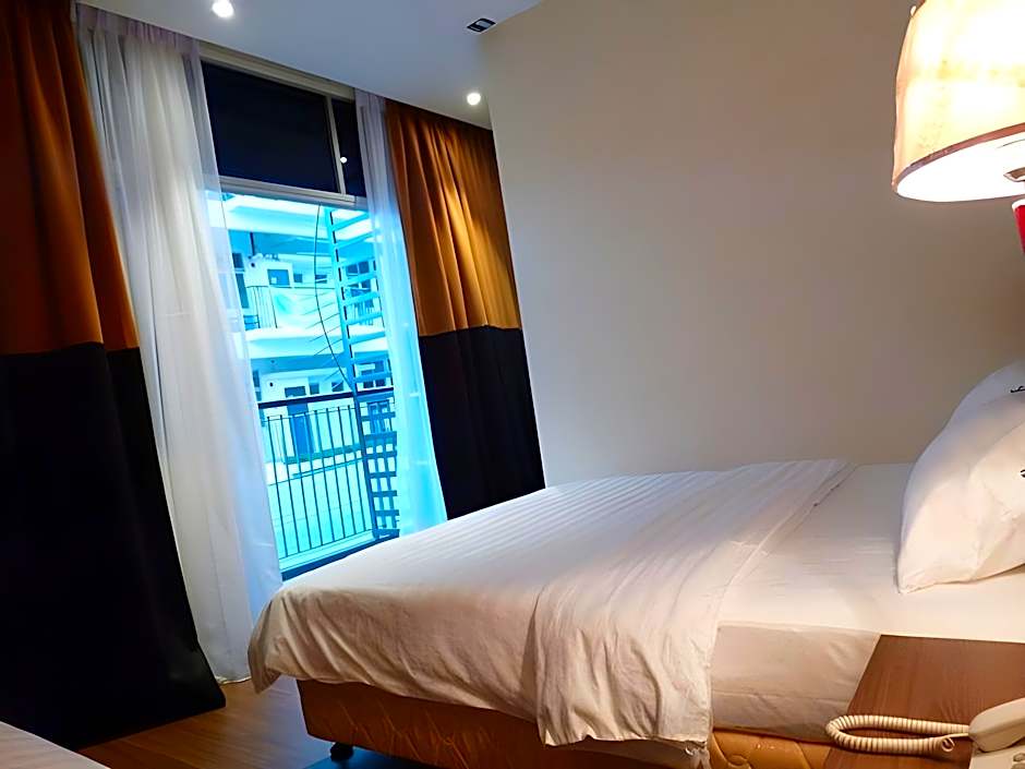 9 Square Hotel - Bandar Baru Bangi