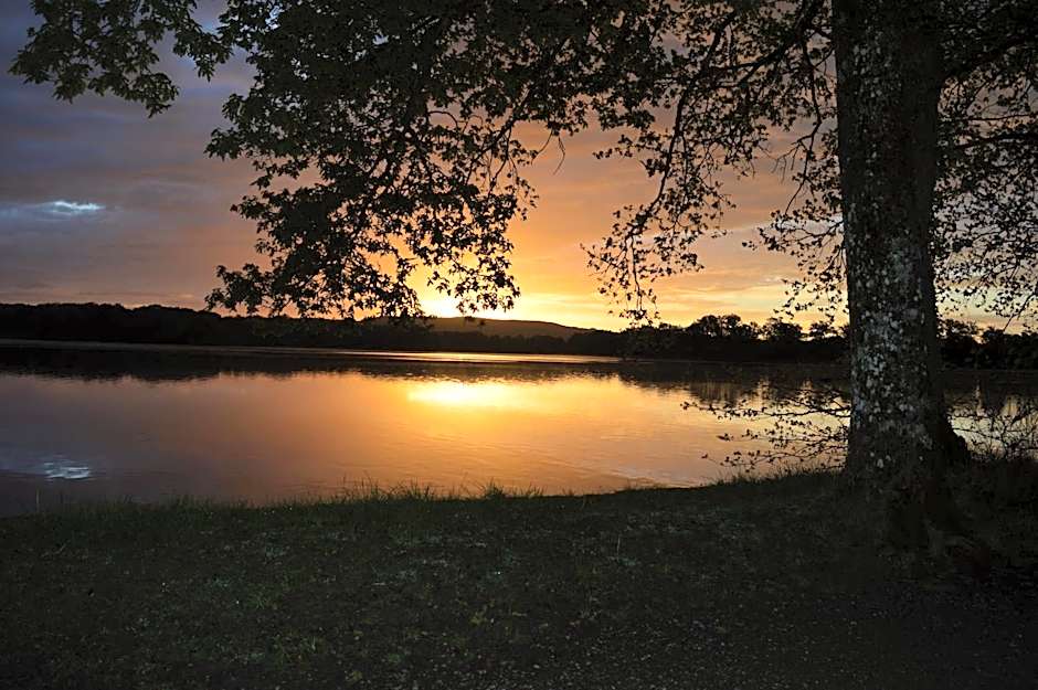 Logis Hôtel Restaurant Relais Du Gué De Selle