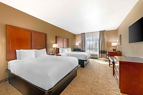 Queen Room with Two Queen Beds - Non-Smoking