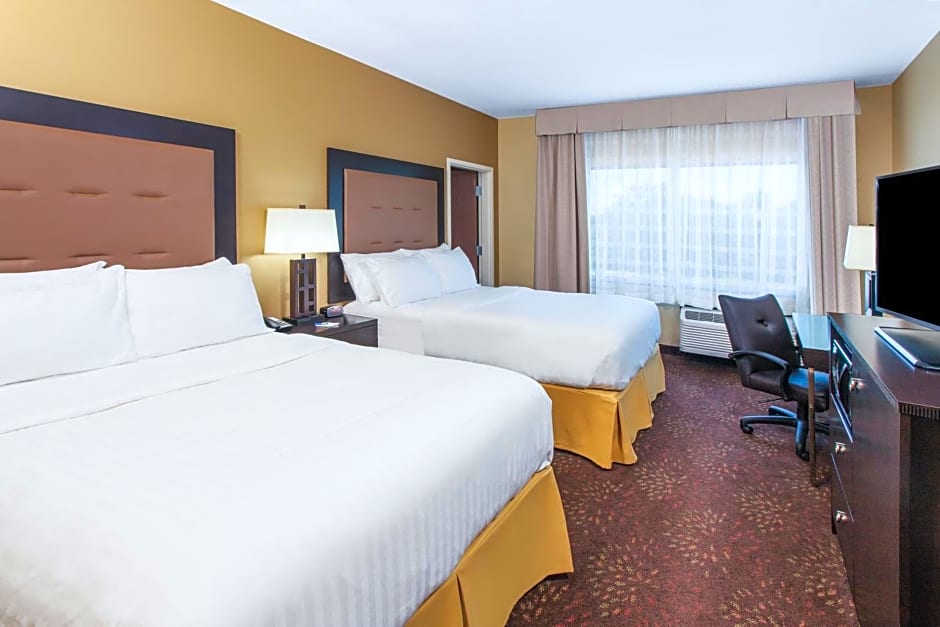 Holiday Inn Express & Suites Sandusky By IHG
