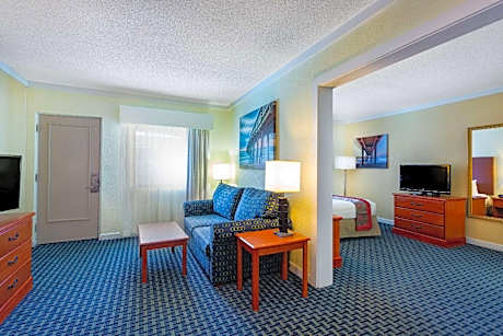 One-Bedroom Suite with Two Queen Beds - Non-Smoking