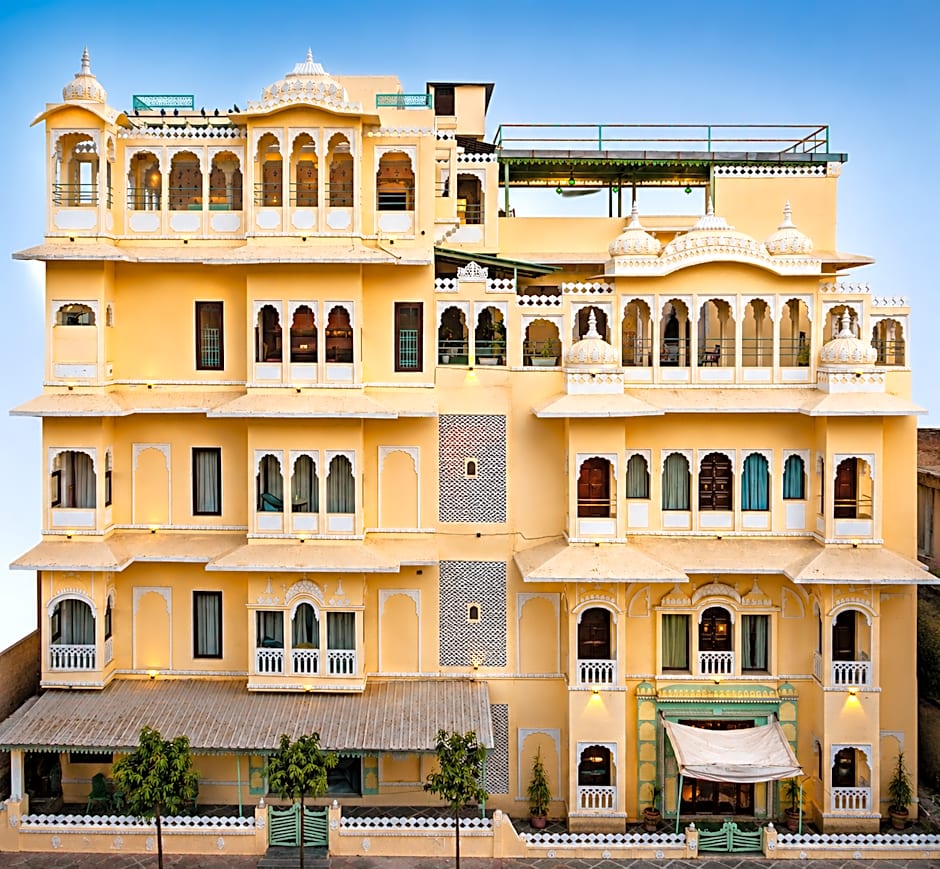 Amar Kothi Hotel