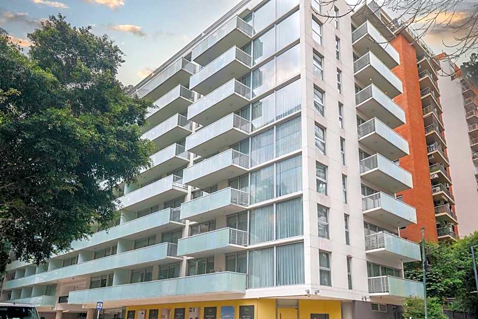 Dazzler by Wyndham Polo