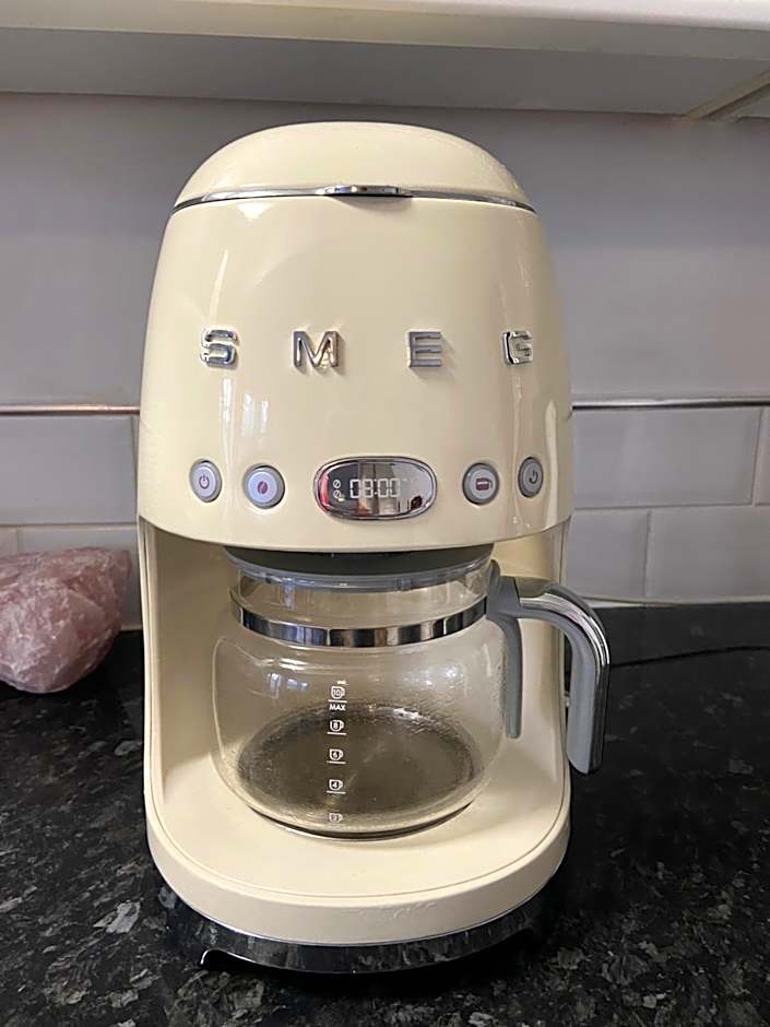 The Boho - 4 min walk to beach & town