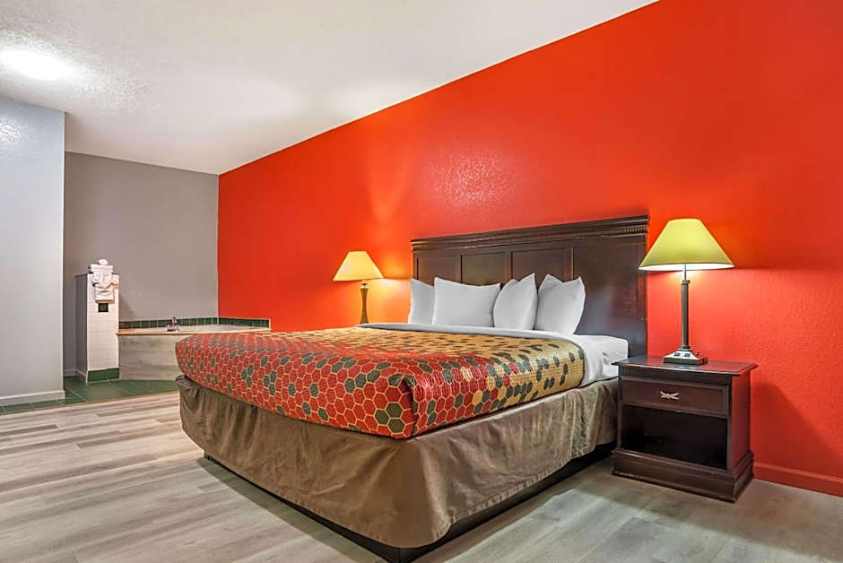 Econo Lodge Inn & Suites Philadelphia MS