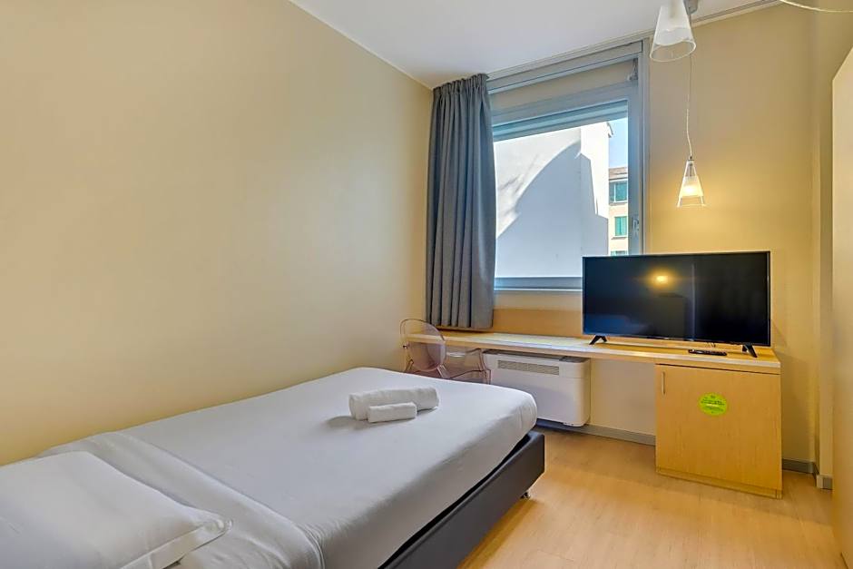 B&B HOTEL Milano La Spezia