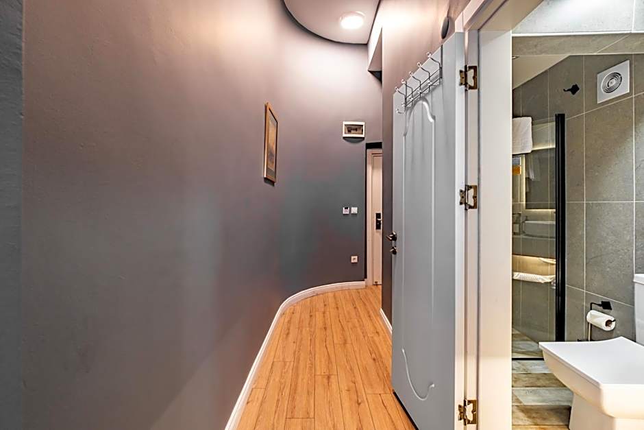 Selvese Suites, Serviced Living in Galata