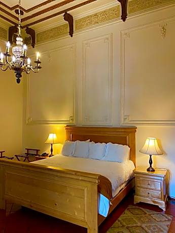 Superior Suite 2