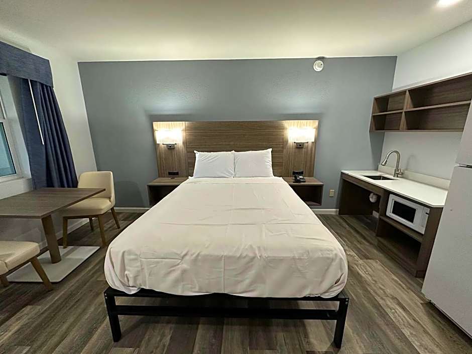 Suburban Studios Newport News - Hampton