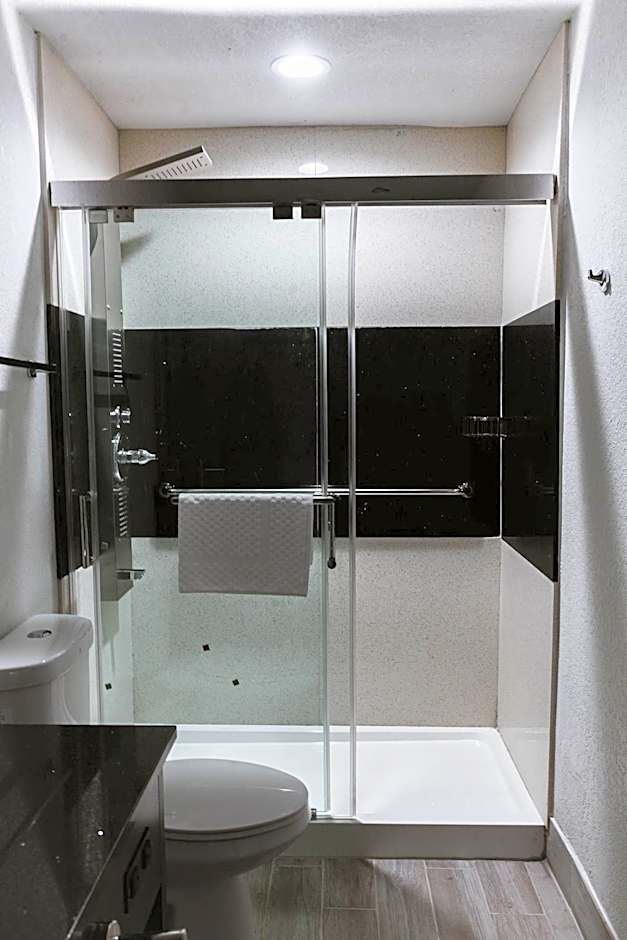 Motel 6 Bellville, OH