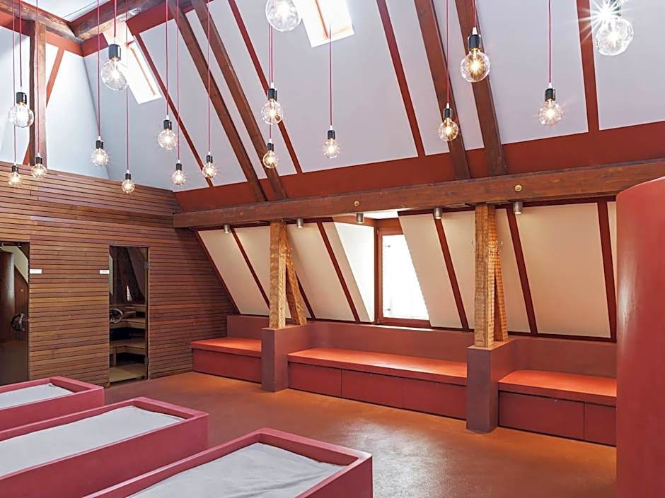 Alma Hotel - Boutique hideaway by the lake with rooftop and ladies-only wellness