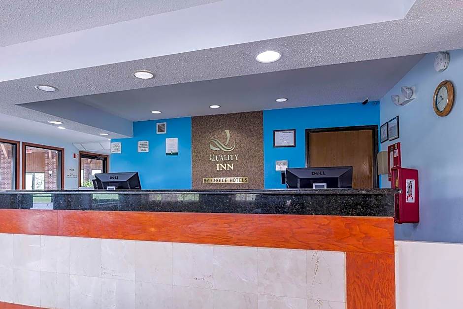 Quality Inn Sycamore - DeKalb