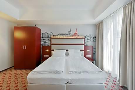 Comfort Accessible Room