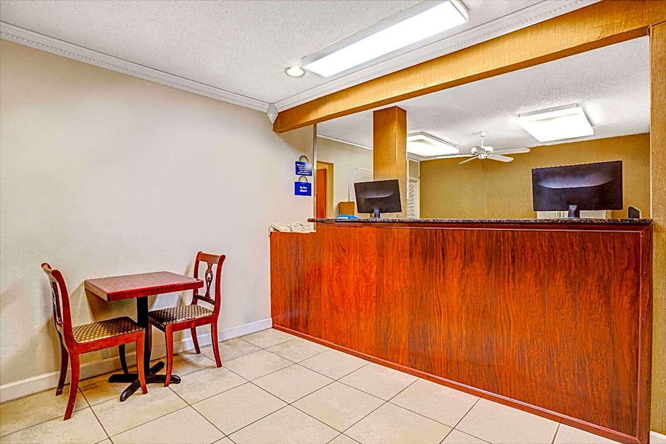 Days Inn by Wyndham Chesapeake