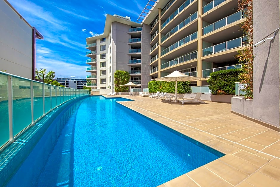 Pacific Suites Canberra