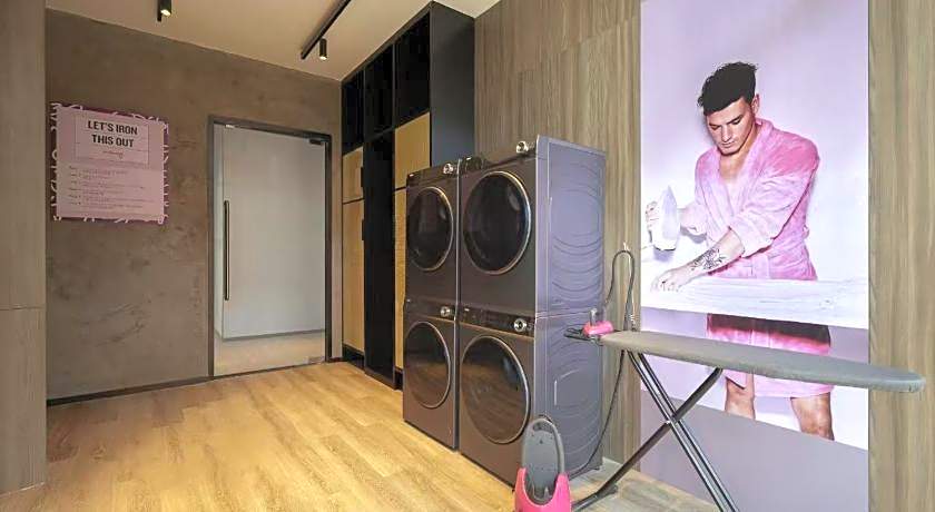 Moxy Ningbo Old Bund