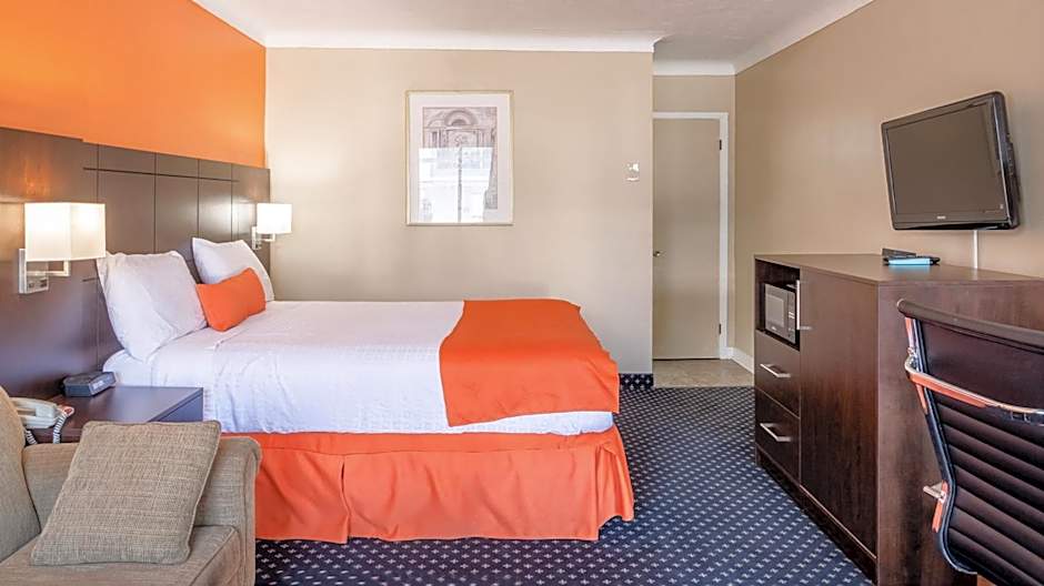 Knights Inn North Bay