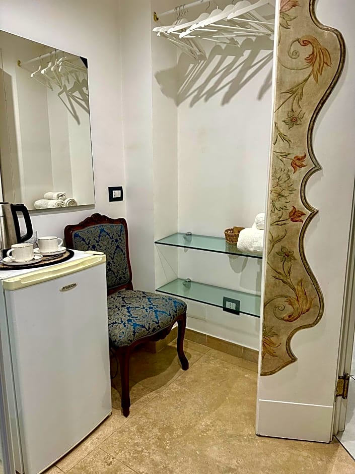 Santa Clara – Naples, CO