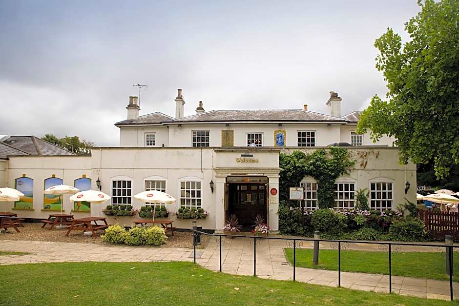 Premier Inn Epsom Central