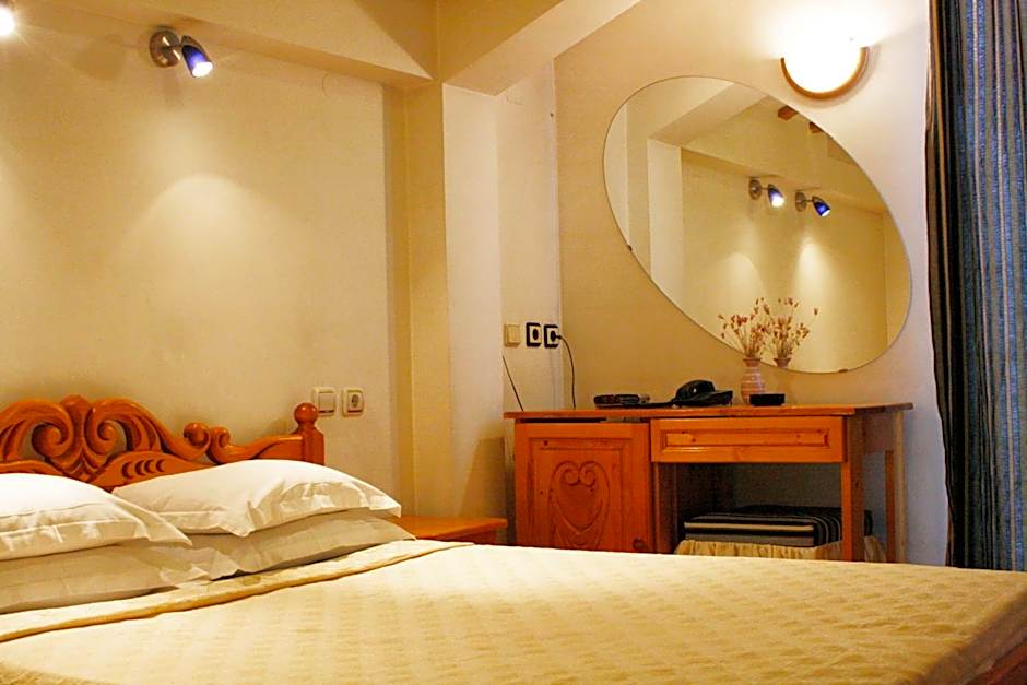 Park Hotel Amfora -Free Parking