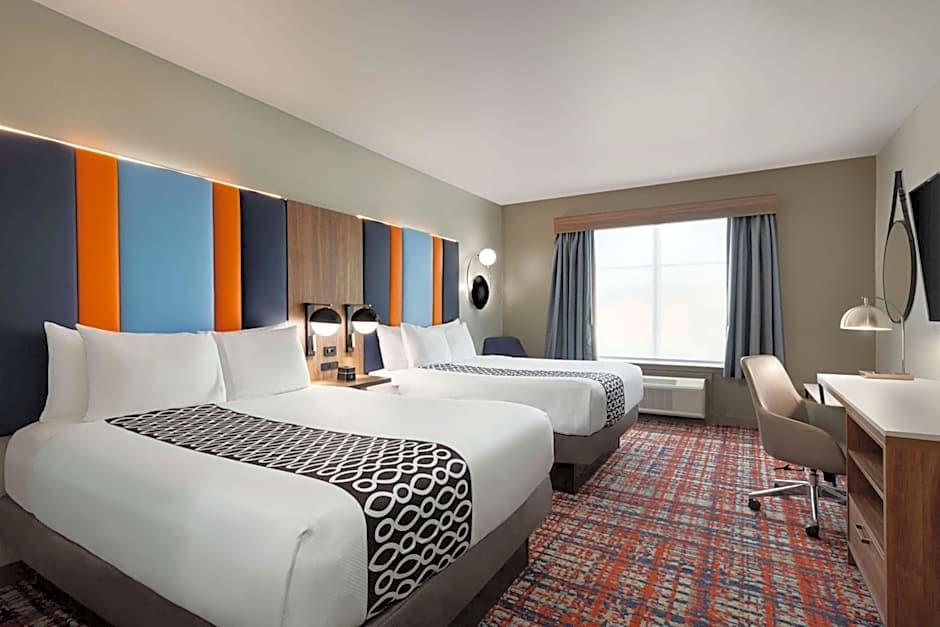 La Quinta Inn & Suites by Wyndham Oxford - Anniston