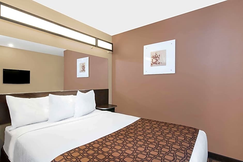 Microtel Inn & Suites By Wyndham Sidney