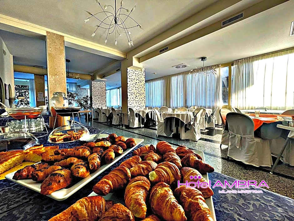 HOTEL AMBRA - Fronte Mare - Vicinissimi al Centro