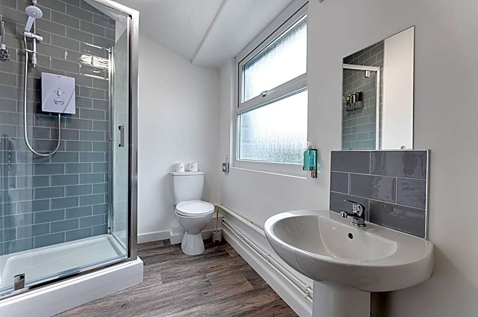 Copper House Contractor Accommodation with Free Parking