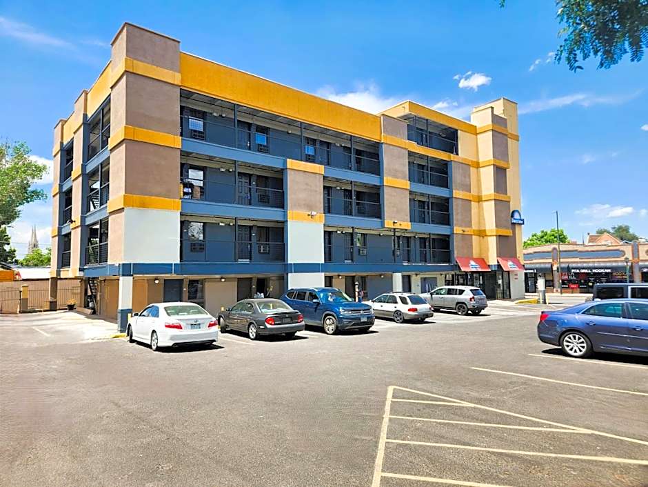 Days Inn by Wyndham Denver Downtown
