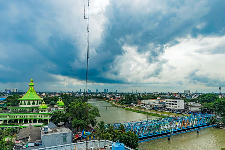 Yellow Bee Tangerang