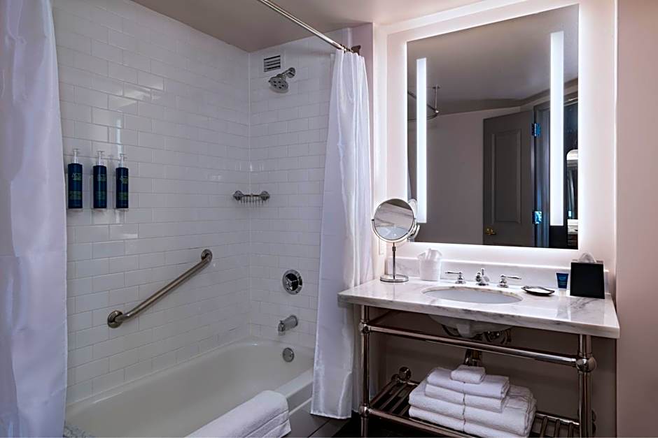 Four Points by Sheraton Houston West