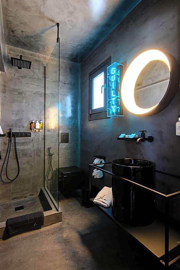 She Mykonos Boutique Hotel