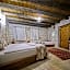 Risus Cave Suites