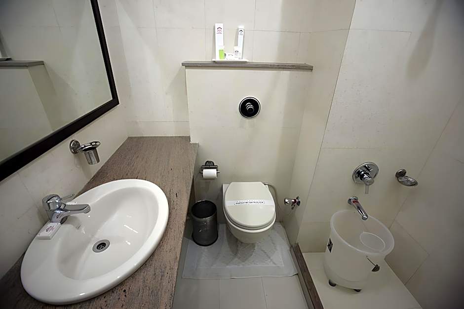 Hotel Sarovar Regency