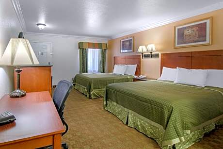 Queen Room with Two Queen Beds - Non-Smoking