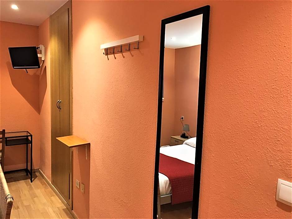 Hotel Roc de St Miquel & Apartment