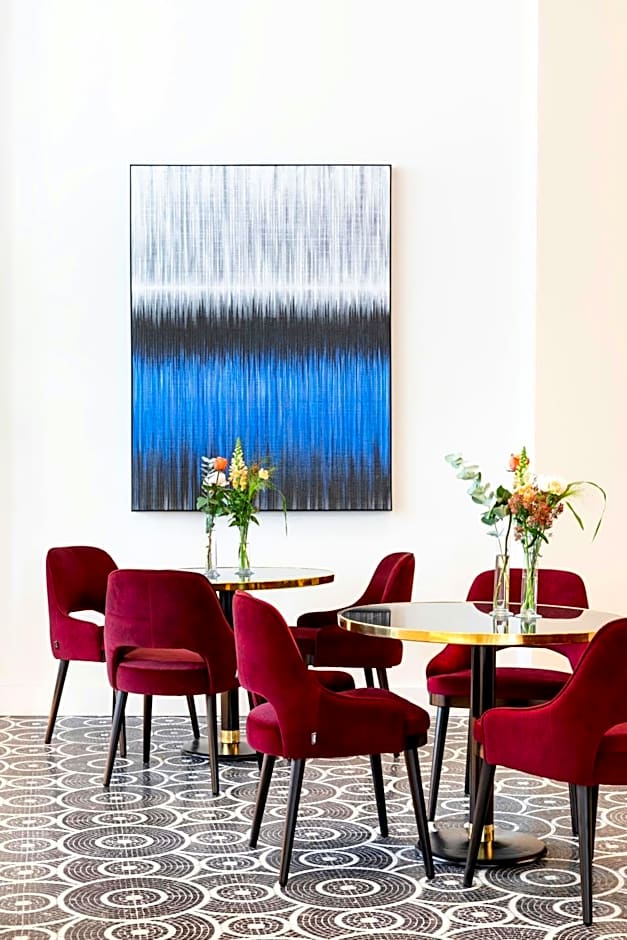 Sapphire House Antwerp, Autograph Collection