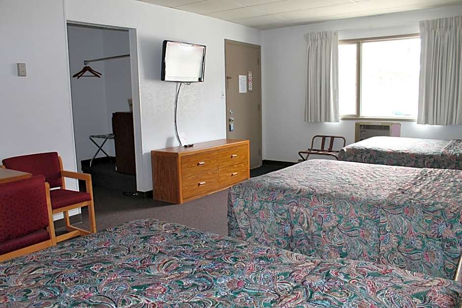 Budget Host Crestview Inn