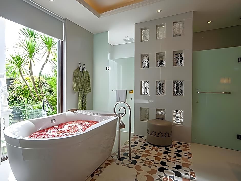 Samabe Bali Suites & Villas