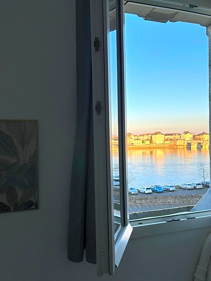 Rive Gauche