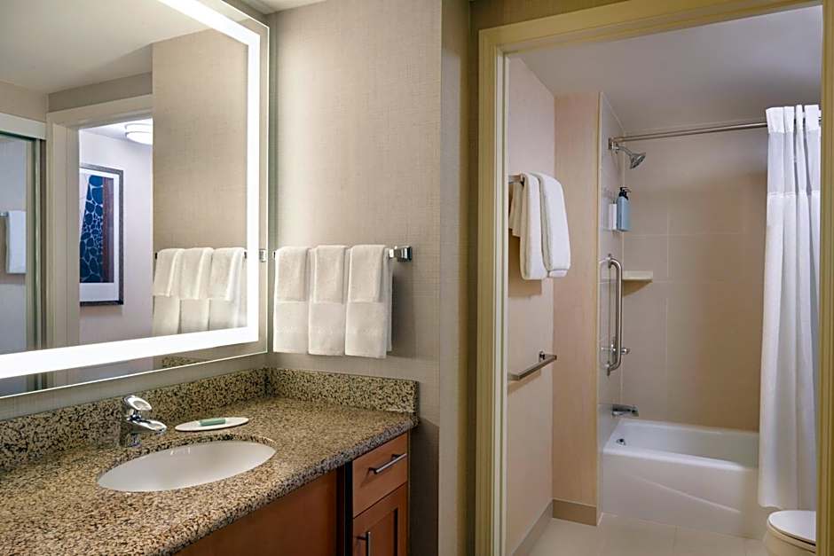 Residence Inn by Marriott Calgary Airport