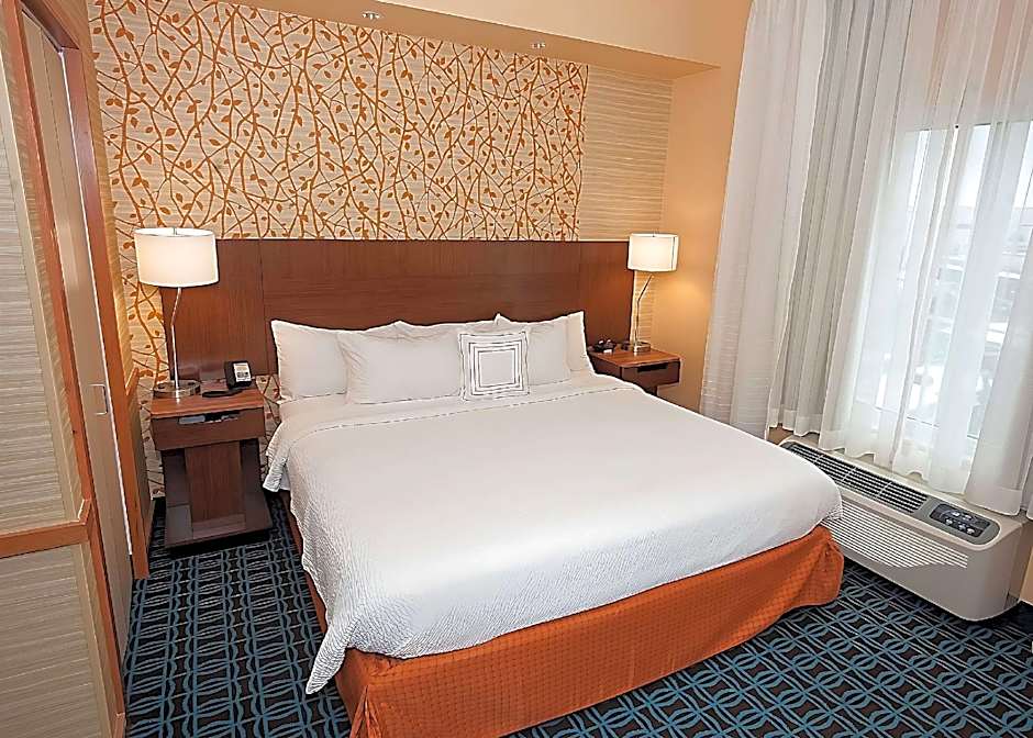 Comfort Inn & Suites Akron South