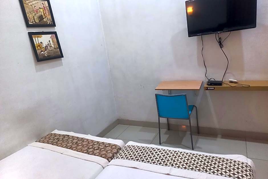 Capital O 93872 Natura Guest House Syariah Near alun alun kota purwokerto