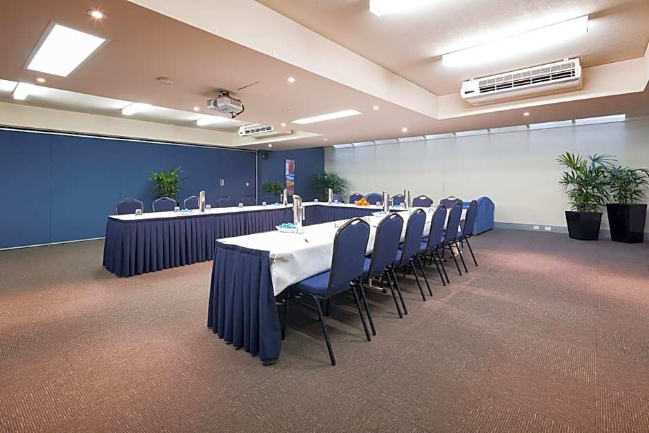 Canberra Parklands Central Apartment Hotel