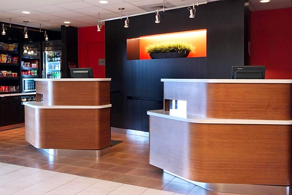 Courtyard by Marriott Salinas Monterey