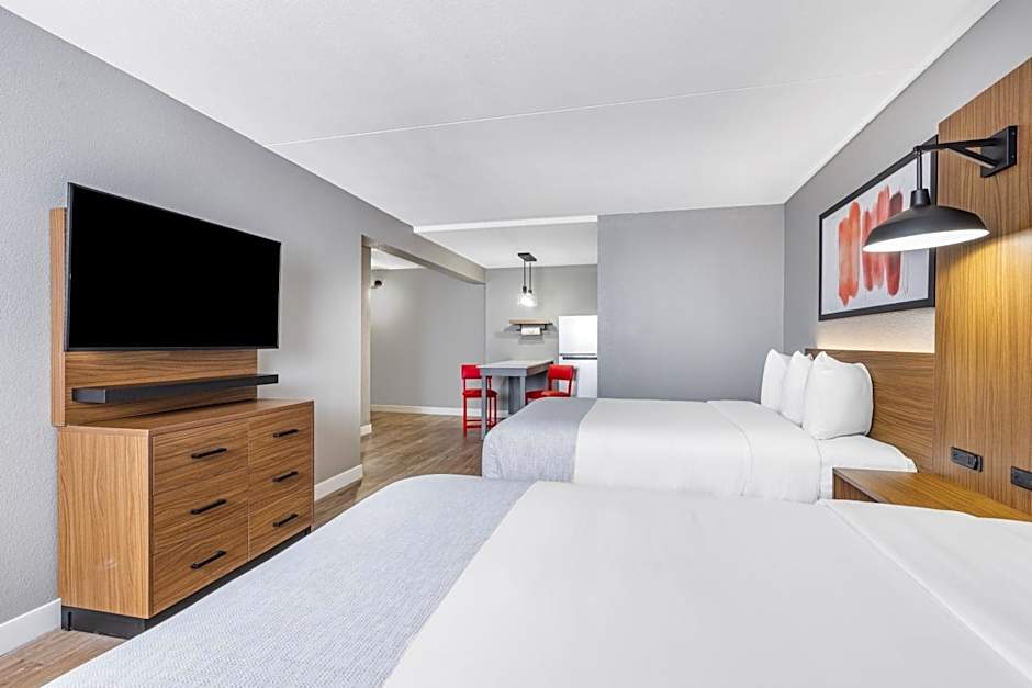 Hawthorn Suites by Wyndham Wichita Airport