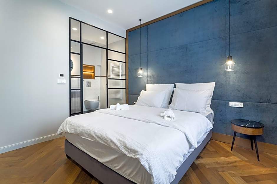 Budapest Eye- Boutique Suites, by BQA