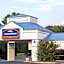 Howard Johnson by Wyndham Commerce GA