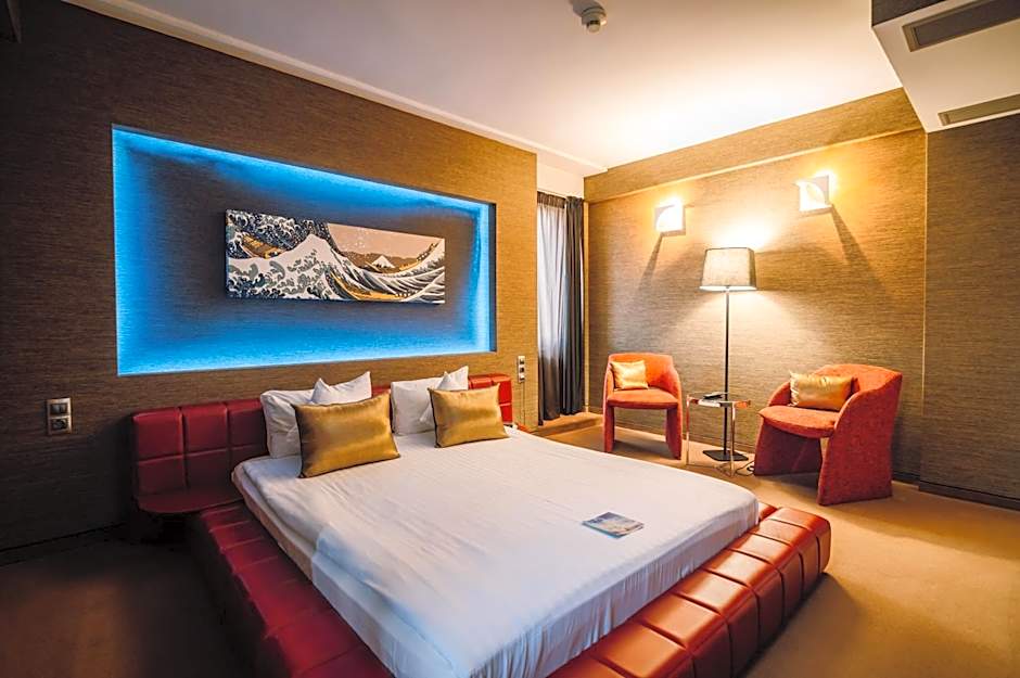 Plaza V Executive Hotel