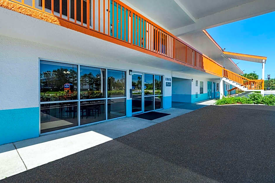 Howard Johnson by Wyndham Vero Beach/I-95
